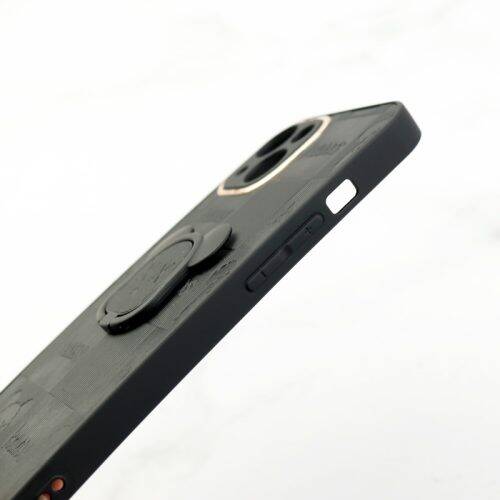 قاب چرمی داغی خورده Kaws محافظ لنزدار + هولدر انگشتی iPhone 13 مشکی