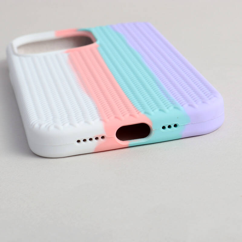 قاب سیلیکونی رنگین کمانی طرح بافت iPhone 13 Pro