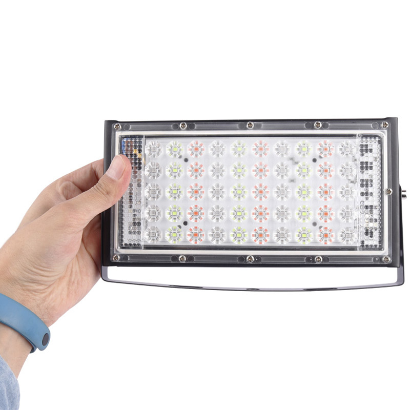 پروژکتور آفاق Afagh QH-F50 LED 50W پروژکتور آفاق Afagh QH-F50 LED 50W